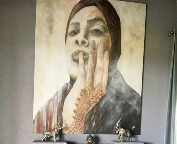 Lady  shhh